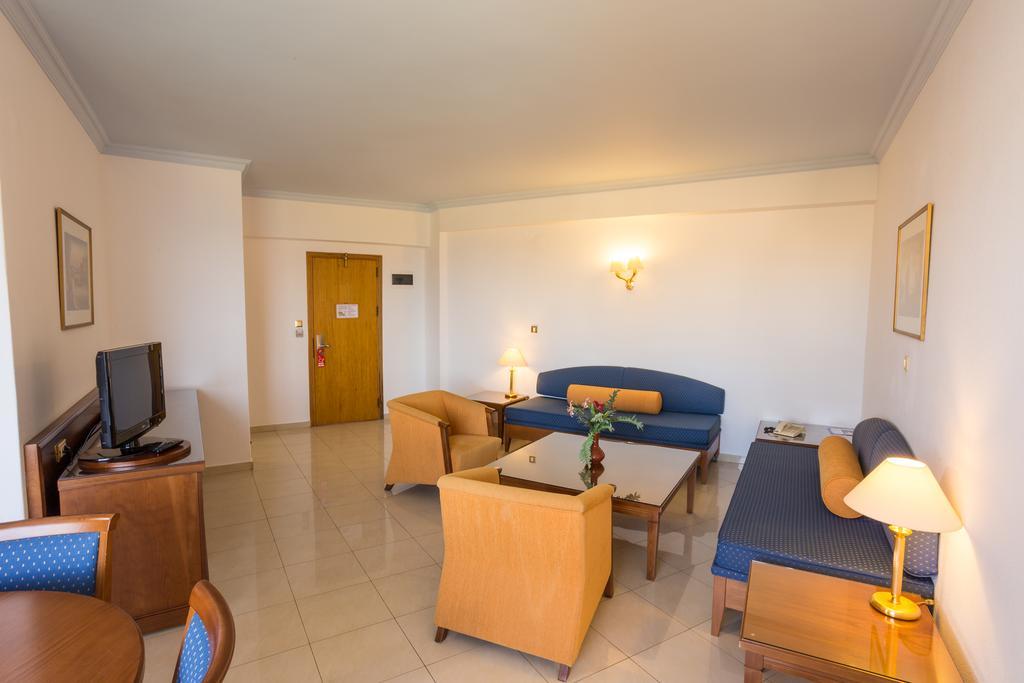 Hotel Blue Horizon Ialisos Exterior foto